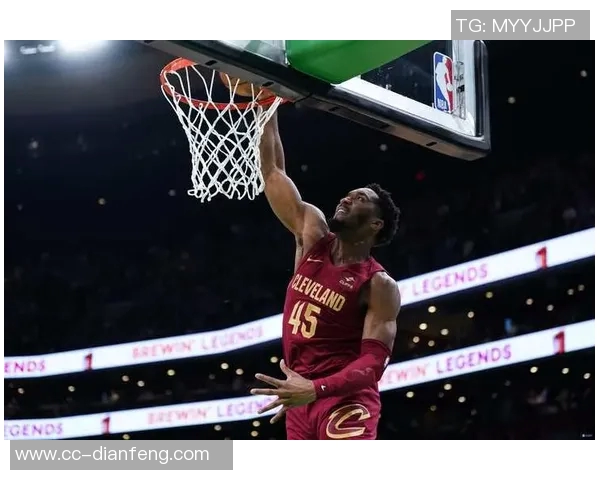 张伯伦加盟凯尔特人重返赛场32岁球员以自由身开启新篇章